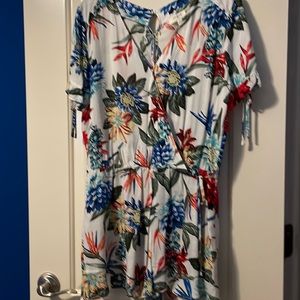 Women’s romper. Size M.